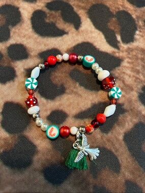 Hand Crafted Red, Green & White Beaded Charm Bracelet
